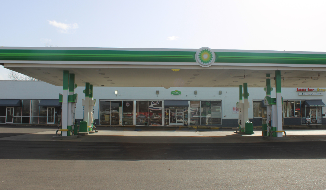 1707 Winchester , Memphis TN